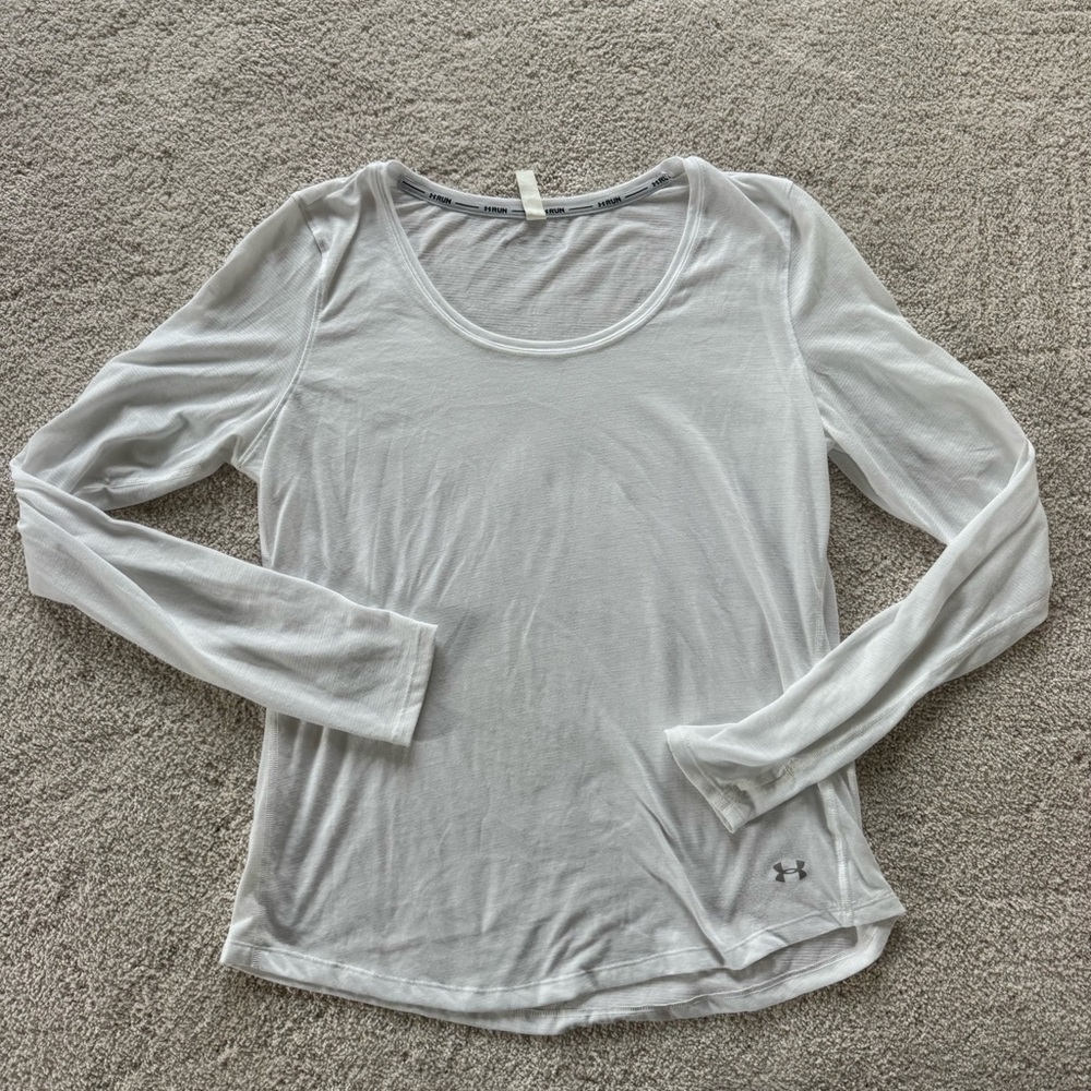 Under Armour Women's Light Gray Long Sleeve Tee